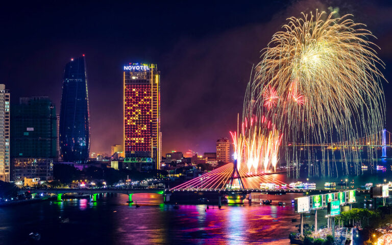 DIFF 2025: Ưu đãi hè bùng nổ và trải nghiệm pháo hoa tuyệt đỉnh tại Đà Nẵng