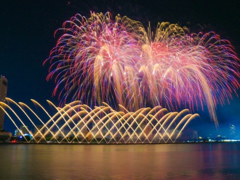 doi-ban-phao-hoa-joho-pyro-den-tu-phan-lan 