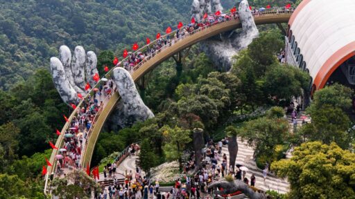 Du lịch Đà Nẵng bùng nổ dịp lễ 30/4 – 1/5: Hơn 610.000 lượt khách, doanh thu vượt 2.400 tỷ đồng