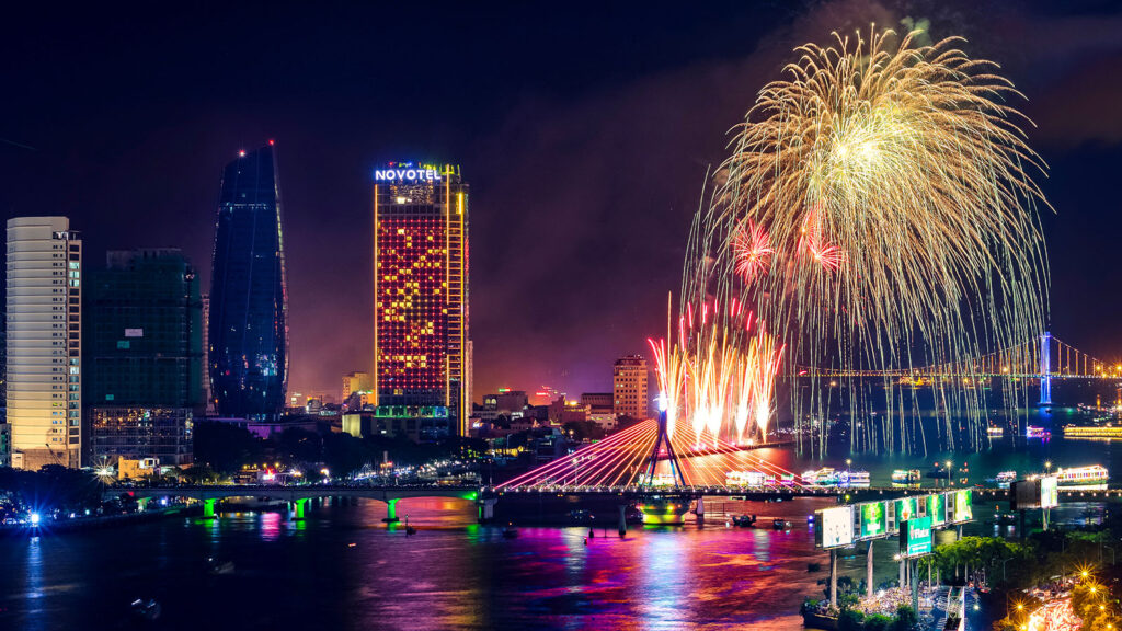 novotel-da-nang-voi-tam-view-ngam-phao-hoa-da-nang-truc-dien

