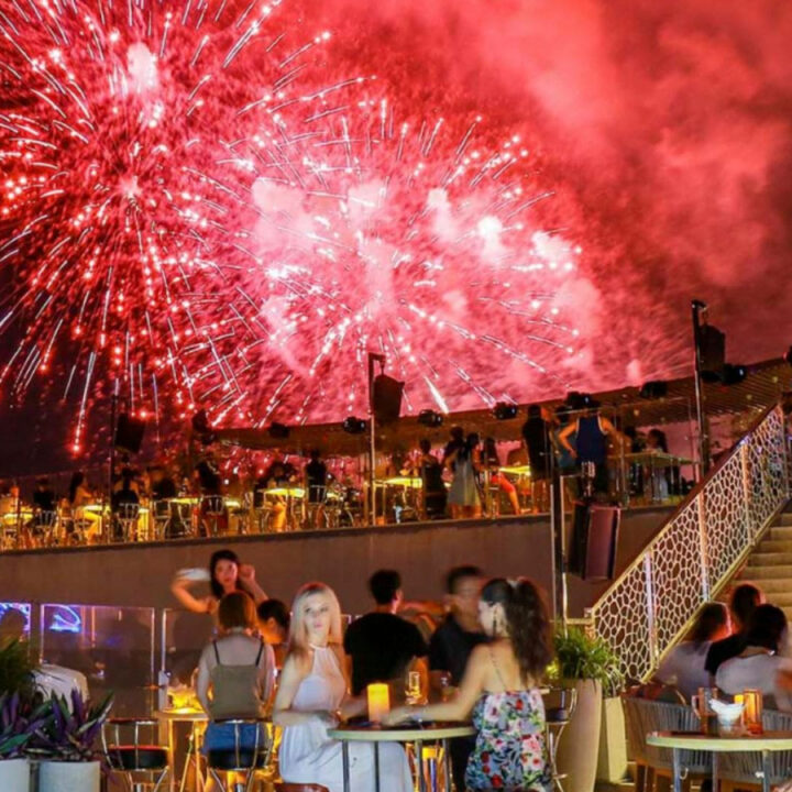 TOP 15 quán cafe đẹp, bar “chọc trời” xem pháo hoa Đà Nẵng 2025 view cực đỉnh