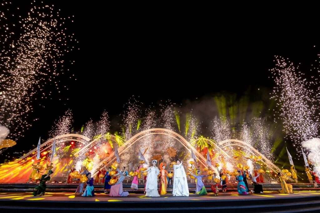 ការបើកពិធីបុណ្យកាំជ្រួច