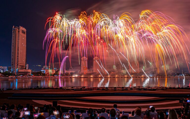 Top 9 rooftop xem pháo hoa Đà Nẵng 2026 check-in siêu đẹp