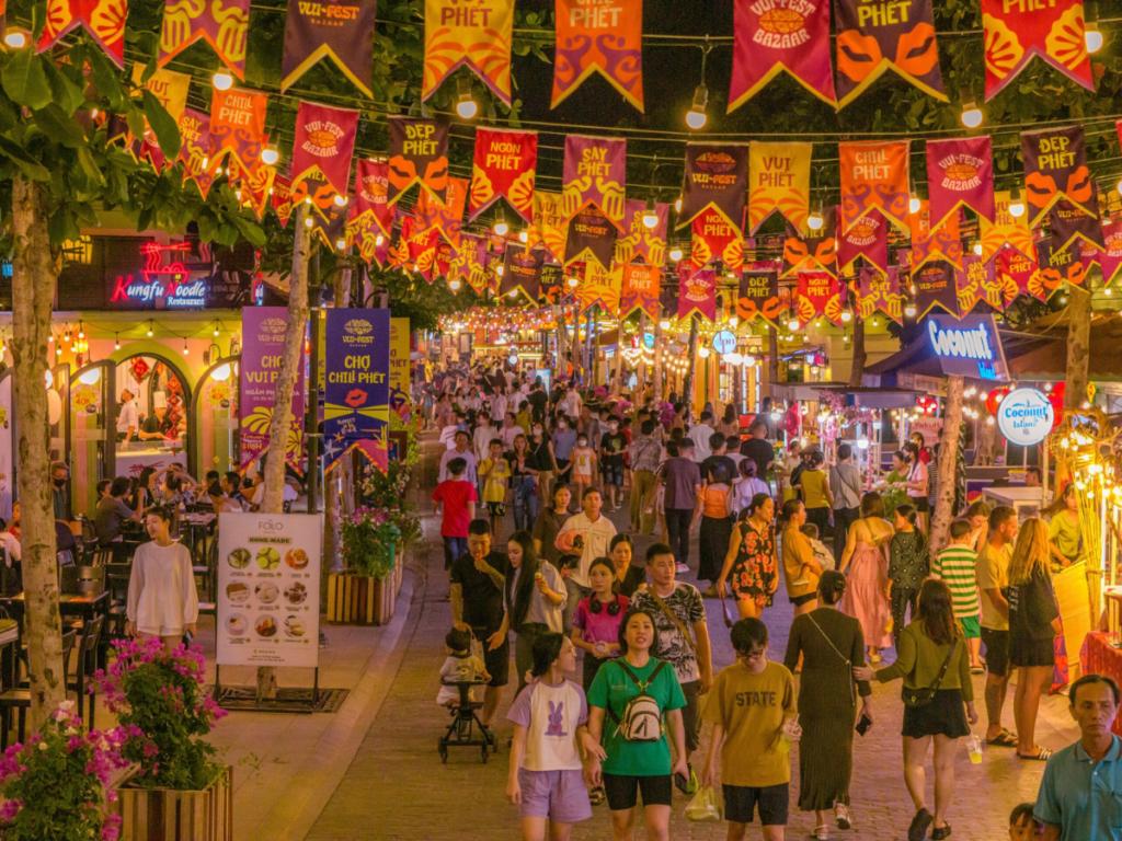 cho-dem-vui-phet-tai-to-hop-giai-tri-da-nang-downtown