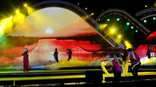 Rực rỡ pháo hoa, bùng nổ trải nghiệm số Sky AR trong chương trình “Đà Nẵng – Bay cao cùng Đất Nước”