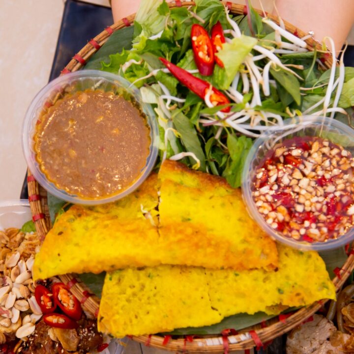 Top places to eat crispy Vietnamese pancakes in Da Nang