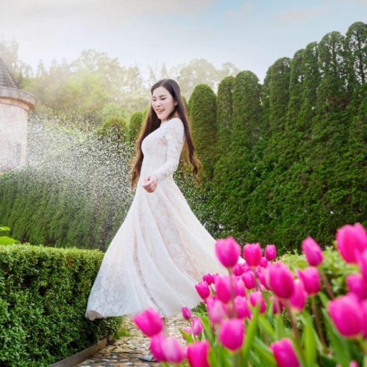 What to wear at Ba Na Hills for photos like travel bloggers
