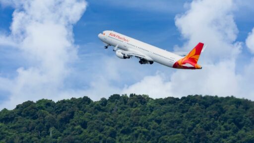 Save more on your trip with cheap Da Nang flight booking tips